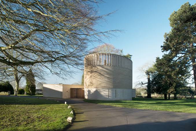 Bishop Edward King Chapel | Modern Church Architecture in Oxford, UK